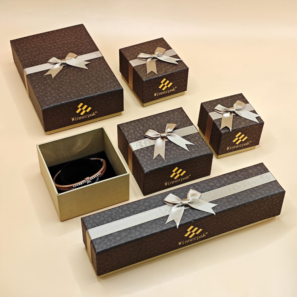 eco frinedly sustainable jewelry box