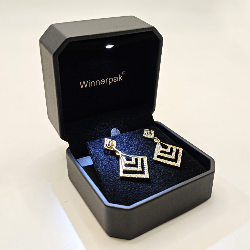 luxury jewelry box with LED lighting